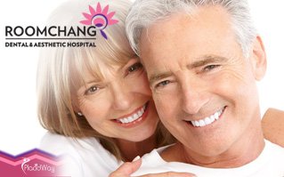 Slider image (4) Roomchang Dental and Aesthetic Hospital